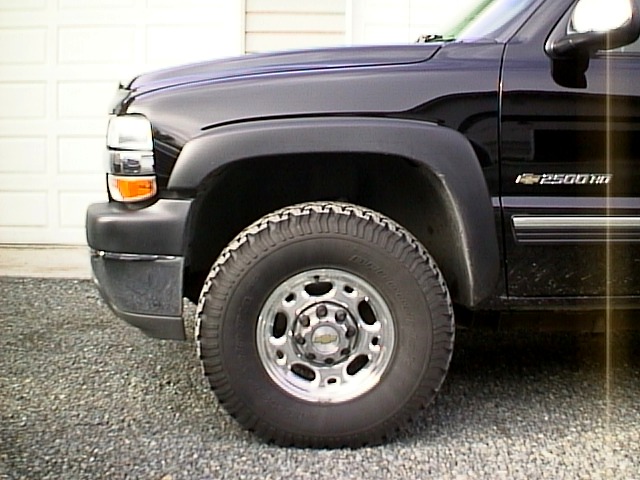 2500hd lift kit. put on without a lift kit.